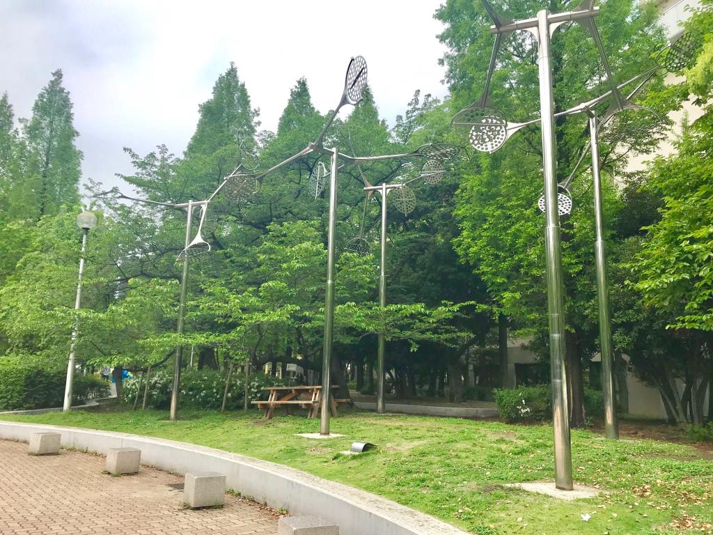  주오구에서 아트 산책을!움직이는 입체조각 ‘신구 진’ 2작품