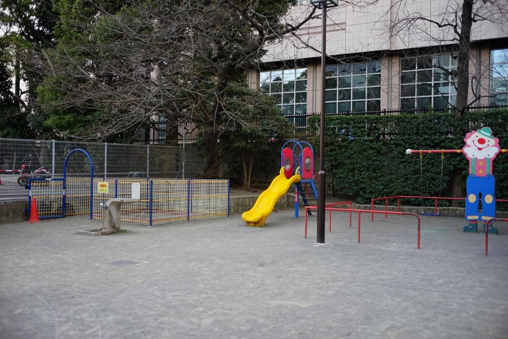  「도쿄 맹아학교 발상지, 일본 점자 제정의 땅」기념비