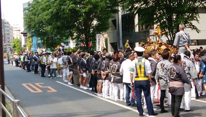  간다 축제~야쿠켄보리후동인근변