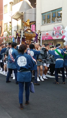  간다 축제~야쿠켄보리후동인근변