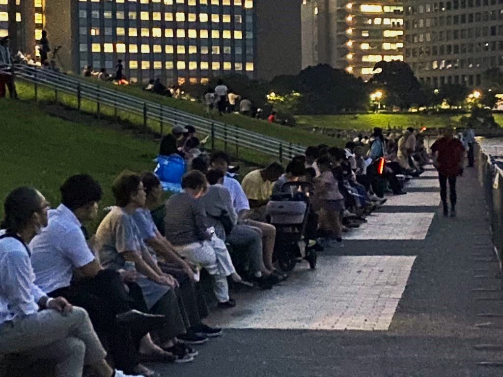  스미다가와에서 불꽃놀이 ~나가요바시, 스카이트리를 가방에~